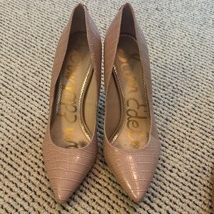 Sam Edelman Tan Croc-Embossed Heels
